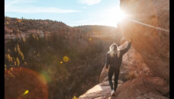 Estetica aventuroasă: explorarea creativității în fotografii