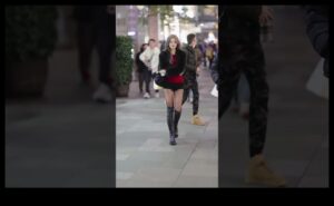 Street Style Saga: Eleganța urbană explorată prin capturi captivante